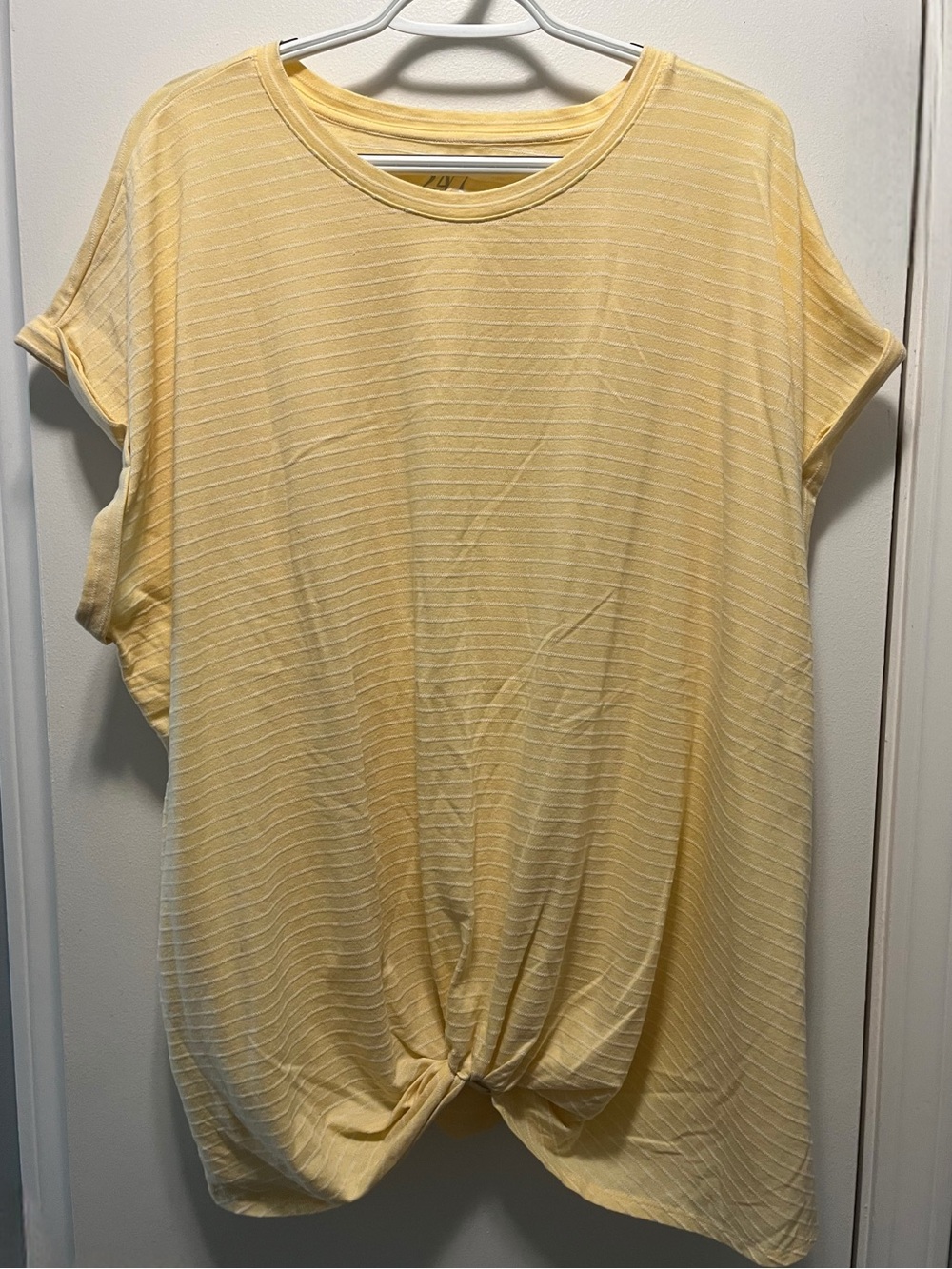 Maurice’s 3X Light Yellow Striped Short Sleeve Knot-Front Women's Tee Shirt